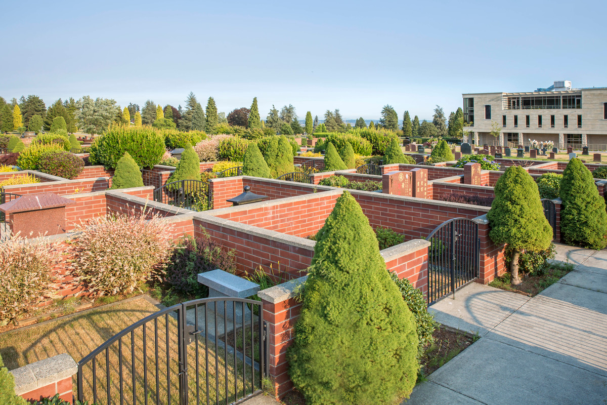 Estate area at Ocean View Burial Park