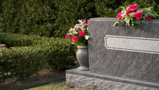 An arrangement from the Cemetery Flowers floral placement service by Dignity Memorial
