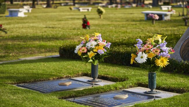 An arrangement from the Cemetery Flowers floral placement service by Dignity Memorial