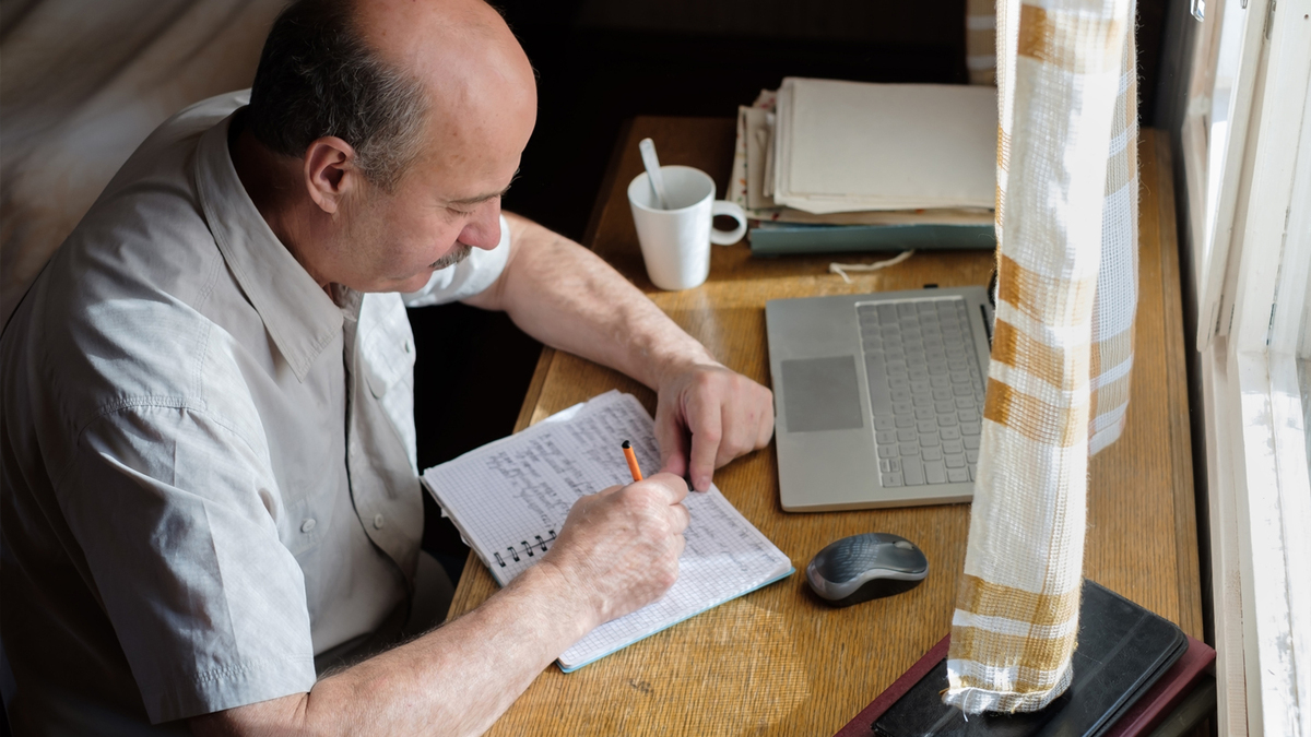 Draft your obituary