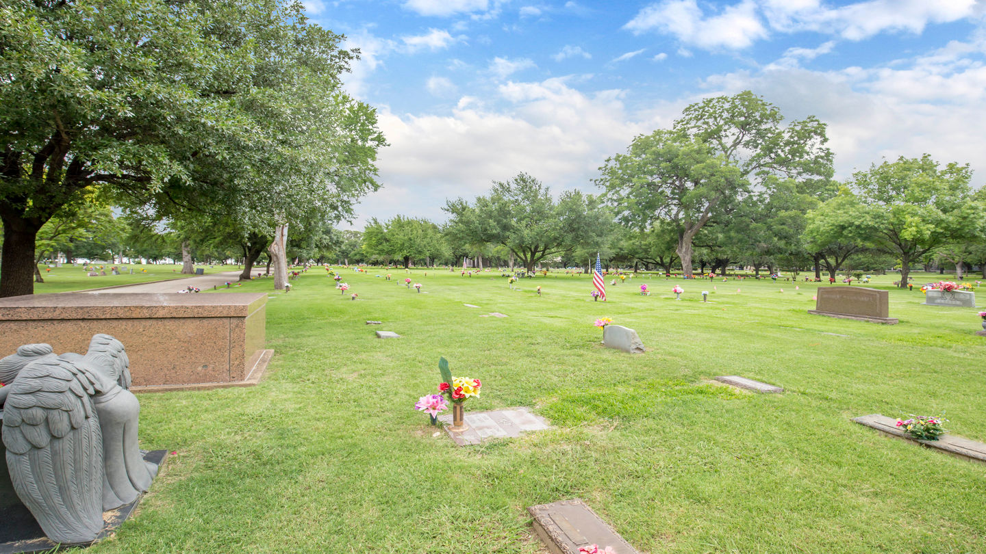Grove Hill Funeral Home & Memorial Park