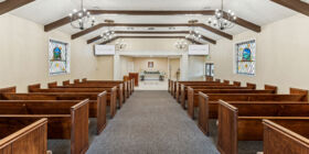 Capilla en Pierce Brothers Valhalla Memorial Park and Mortuary